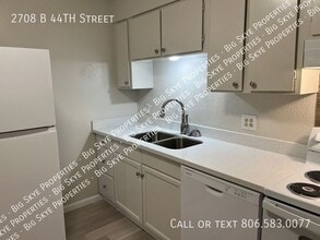 2708 44th St in Lubbock, TX - Building Photo - Building Photo