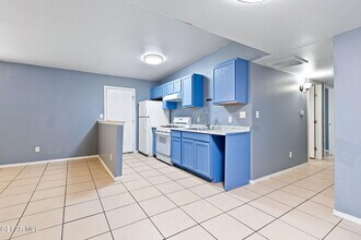 7509 Golden Knight in El Paso, TX - Building Photo - Building Photo