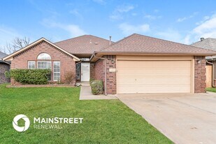 11613 Wallace Ave in Oklahoma City, OK - Building Photo