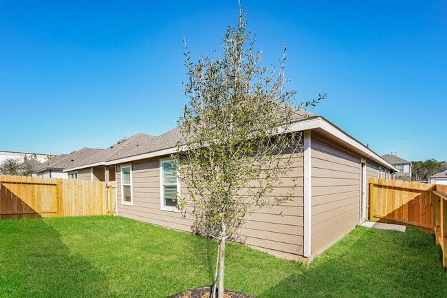 2816 Briggs Dr in Conroe, TX - Building Photo - Building Photo