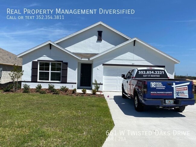 property at 4801 N Forest Ridge Blvd