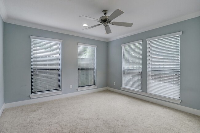 property at 6128 Hamman St