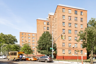 Brevoort Houses in Brooklyn, NY - Building Photo - Building Photo