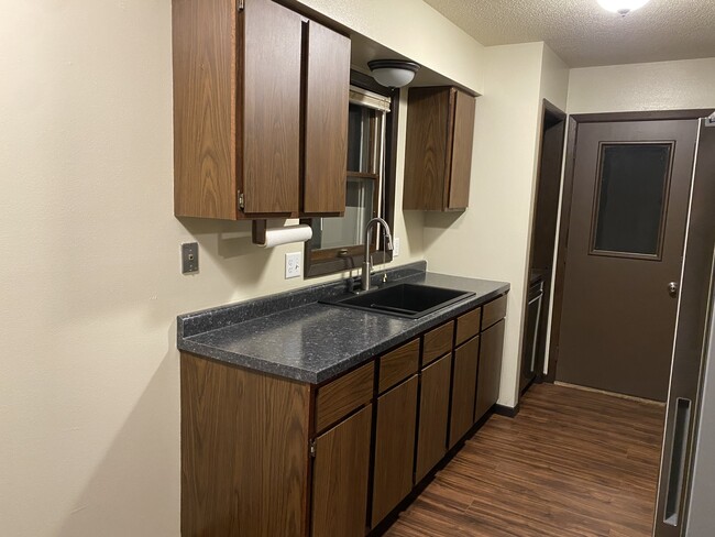 2820 Hallie Ln in Eau Claire, WI - Building Photo - Building Photo