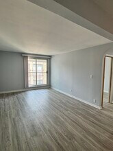 1960 Cherry Ln in Northbrook, IL - Building Photo - Building Photo