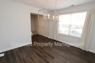 105 Sturminster Dr in Holly Springs, NC - Building Photo - Building Photo