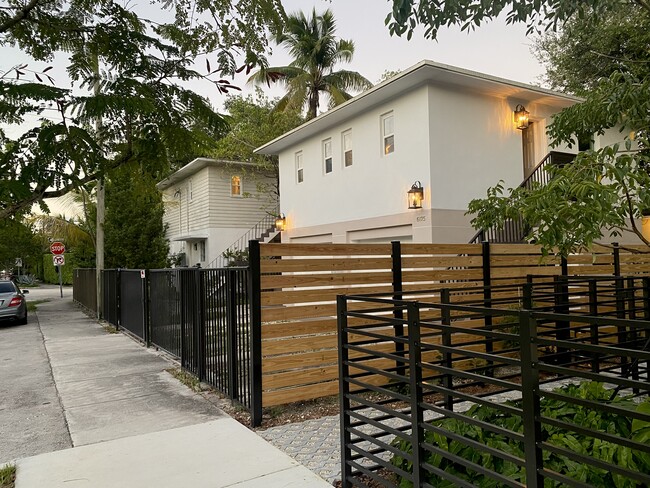 500 NE 62nd St, Unit Loft