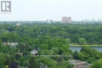 103 The Queensway in Toronto, ON - Building Photo - Building Photo