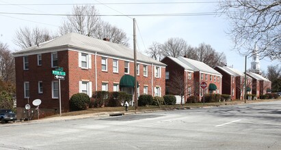 Gaslight & Mendenhall in Greensboro, NC - Building Photo - Building Photo