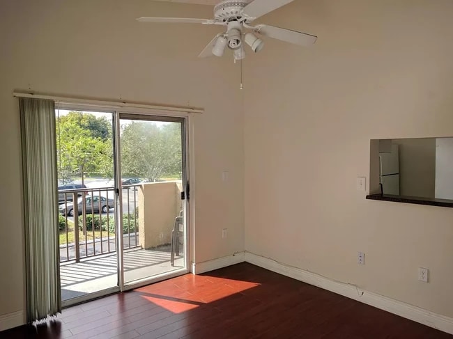 1881 NW 96th Ter, Unit 7G in Pembroke Pines, FL - Building Photo - Building Photo