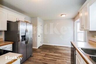1407 Ambleside Dr in Clarksville, TN - Foto de edificio - Building Photo