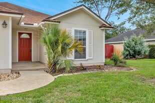 12895 Bentwater Dr in Jacksonville, FL - Building Photo