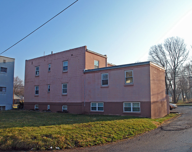 797 E Market St in Xenia, OH - Building Photo - Building Photo