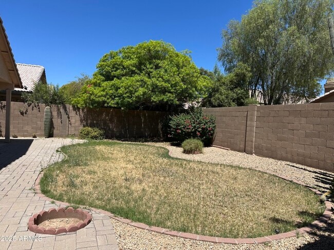 2326 E Aire Libre Ave in Phoenix, AZ - Building Photo - Building Photo