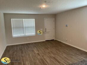 6908 Thurston Rd in Jacksonville, FL - Building Photo - Building Photo