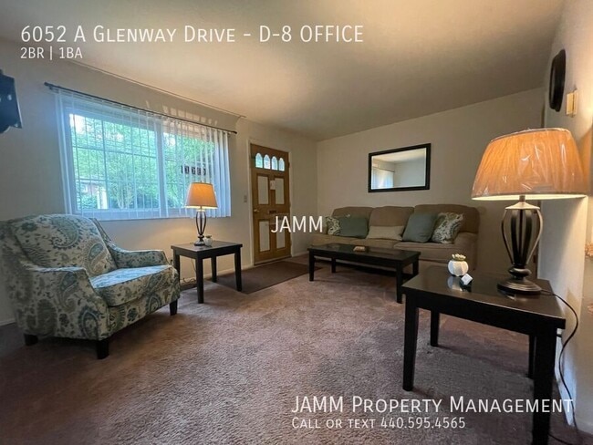 6052 Glenway Dr in Brook Park, OH - Building Photo - Building Photo