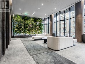 110 Broadway Ave in Toronto, ON - Building Photo - Building Photo