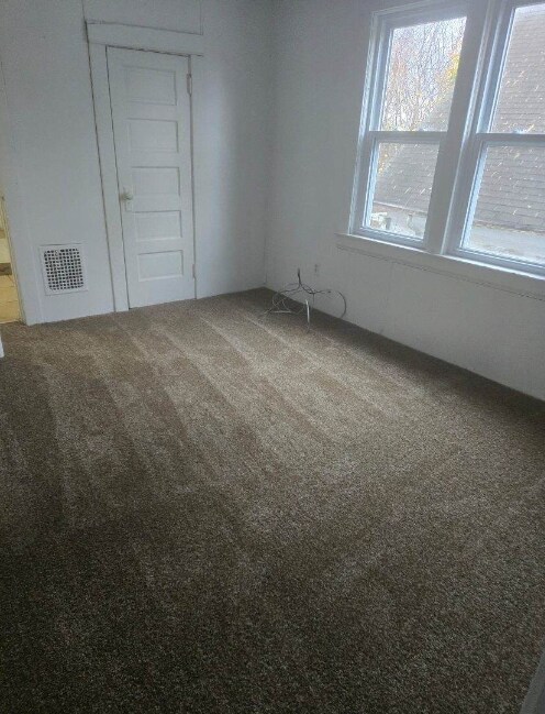 1224 Brown St-Unit -2 in Saginaw, MI - Building Photo - Building Photo