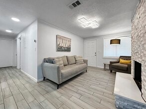 1204 21st Ave W in Palmetto, FL - Building Photo - Building Photo