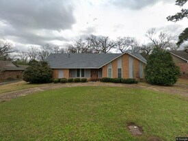 3489 Fernway Dr in Montgomery, AL - Building Photo