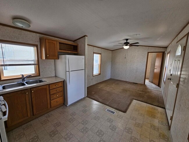 6 Pine Cir in Paris, NY - Building Photo - Building Photo