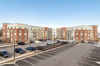 Market Heights Apartments in Norfolk, VA - Building Photo - Building Photo
