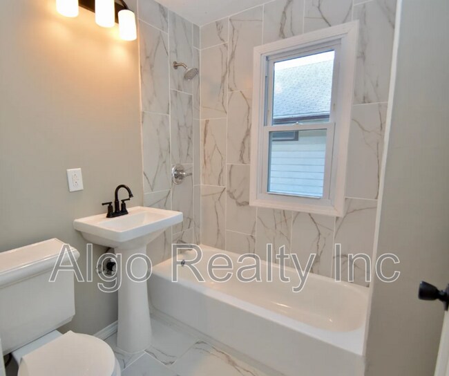 4239 Minnehaha Ave in Minneapolis, MN - Building Photo - Building Photo