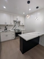 11030 Moorpark St, Unit A21 in Los Angeles, CA - Building Photo