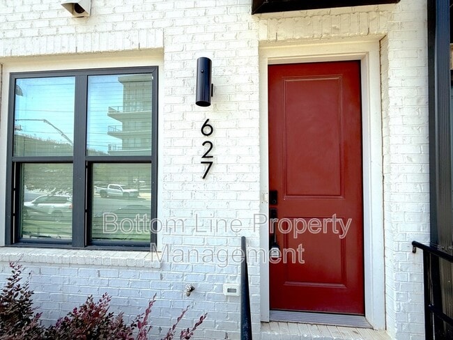 627 W Tremont Ave in Charlotte, NC - Foto de edificio - Building Photo