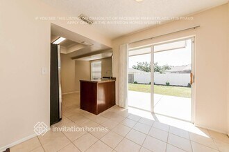 5201 35th Ave W in Bradenton, FL - Foto de edificio - Building Photo