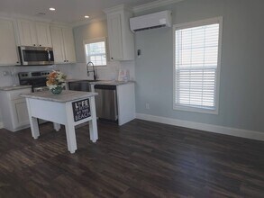 200 S Banana River Dr in Merritt Island, FL - Building Photo - Building Photo