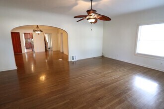 1303 N Harrison Ave in Fresno, CA - Foto de edificio - Building Photo