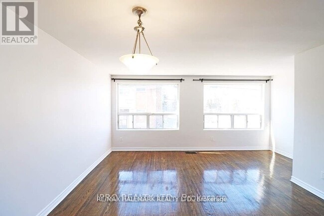 property at 1237E Woodbine Ave