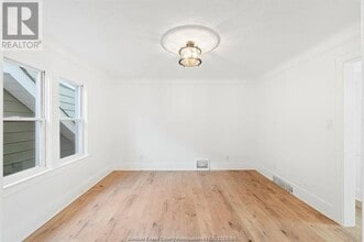 1841 Moy Ave in Windsor, ON - Building Photo - Building Photo