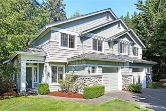 583 Elma Ave NE in Renton, WA - Building Photo