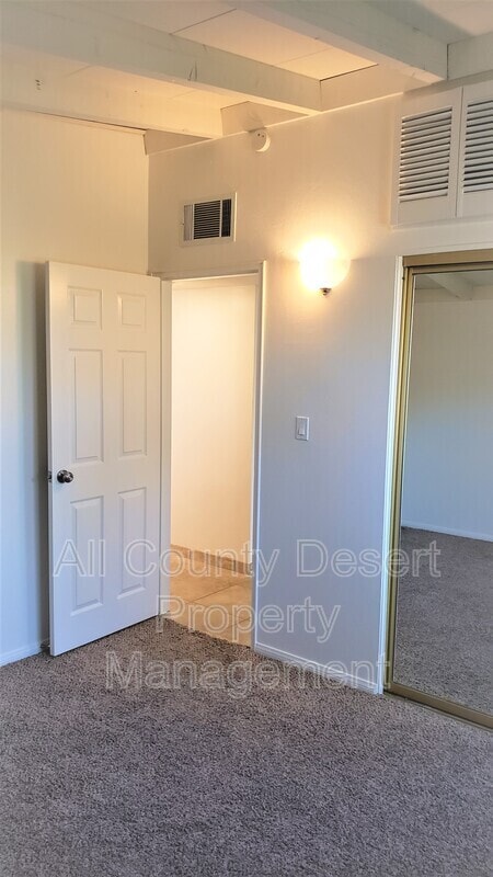 72891 Sierra Vista Dr in Palm Desert, CA - Building Photo - Building Photo