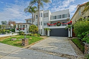 204 N Poinsettia Ave in Manhattan Beach, CA - Building Photo