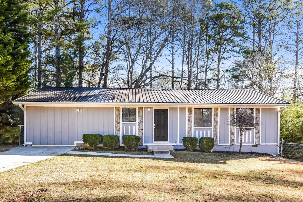 4035 Big Valley Trail in Stone Mountain, GA - Building Photo