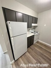 4635 N Carefree Cir-Unit -3 in Colorado Springs, CO - Foto de edificio - Building Photo