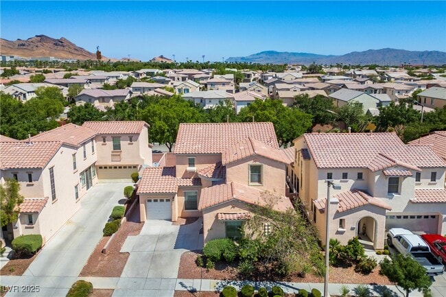 10506 Calico Pines Ave in Las Vegas, NV - Foto de edificio - Building Photo