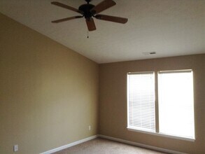 15 Woodsong Ct in Amelia, OH - Building Photo - Building Photo