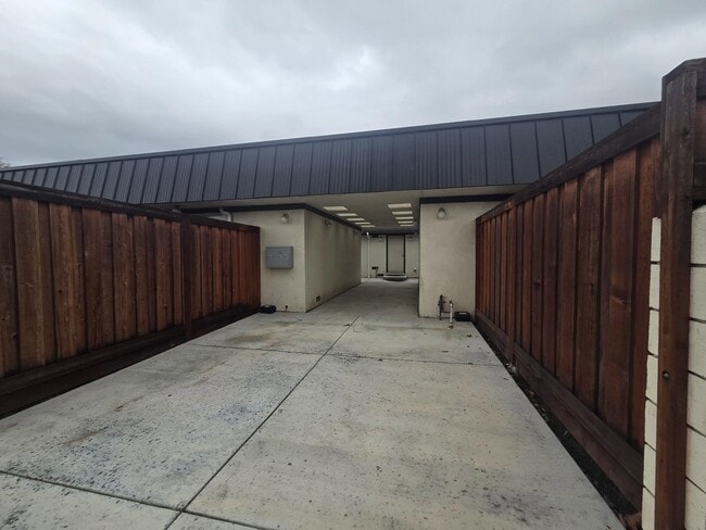 1007 Bluebell Dr in Livermore, CA - Building Photo - Building Photo