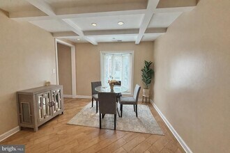 5439 Richenbacher Ave in Alexandria, VA - Building Photo - Building Photo