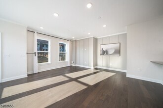 8 Jessica Ln in Union, NJ - Building Photo - Building Photo