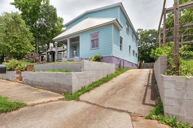 930 Park Ave SE in Atlanta, GA - Building Photo - Building Photo