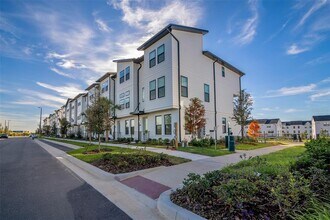 15399 Hamlin Pk Dr in Winter Garden, FL - Building Photo - Building Photo