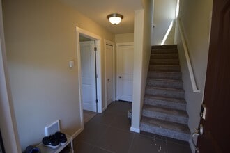 15088 NW Marianna St in Portland, OR - Building Photo - Building Photo