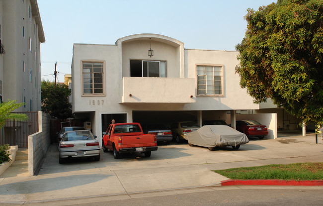 1907 Malcolm Ave in Los Angeles, CA - Building Photo - Building Photo