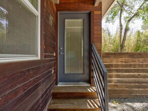 400 E 33rd St in Austin, TX - Building Photo - Building Photo