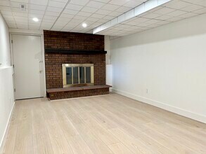 919 Yeager Pl, Unit #2 in Longmont, CO - Foto de edificio - Building Photo